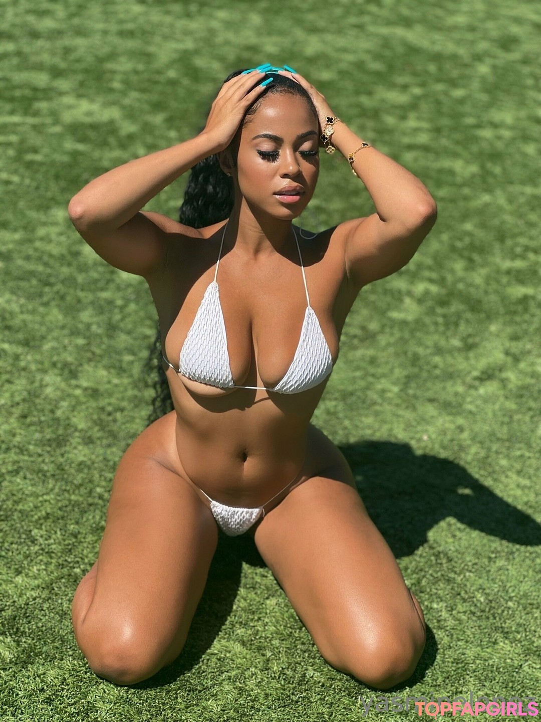 Yasmine Lopez beautiful model pictures