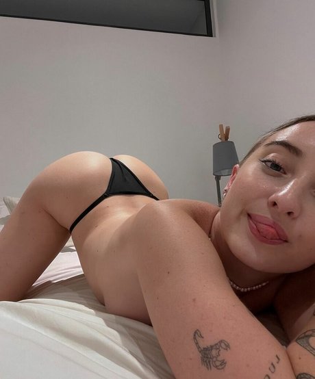 sophie carson model pretty pictures