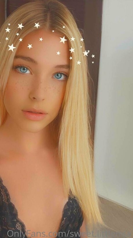 Sweet Little Mia pornstar archive