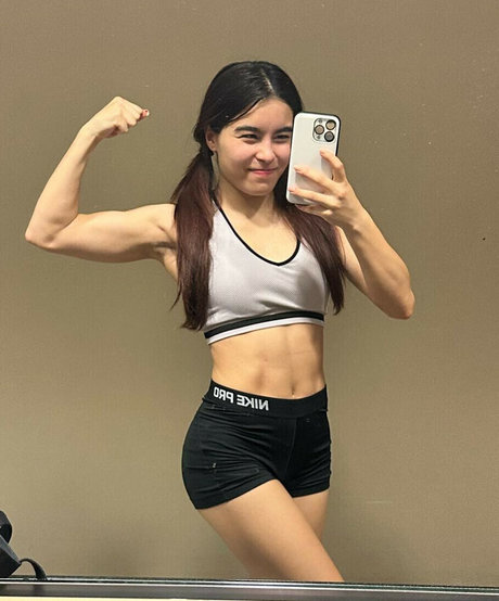 imnamipeaches free actress img