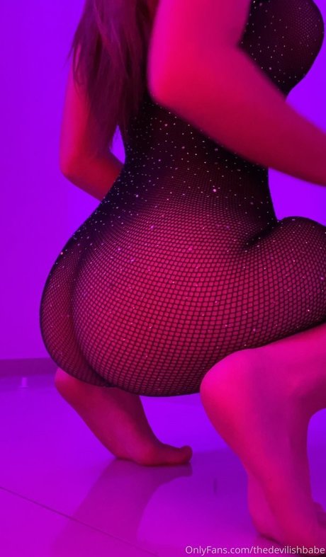 TheDevilishBabe model pretty pic