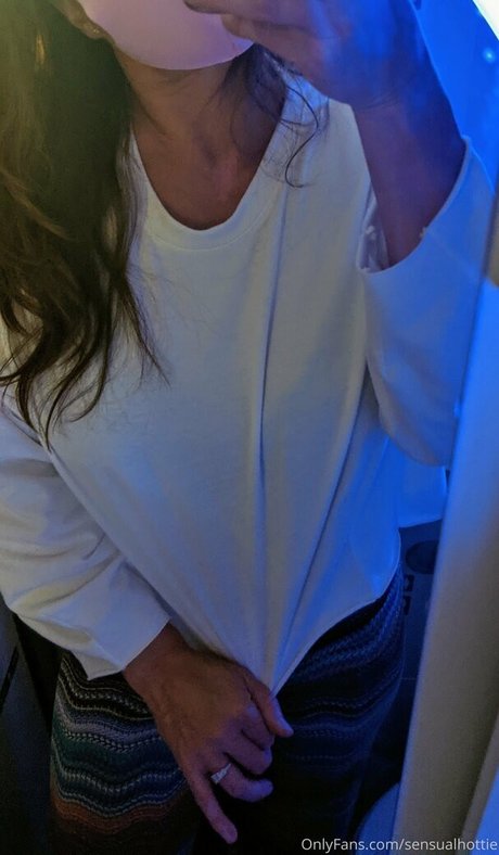 Sensualhottie star beautiful picture