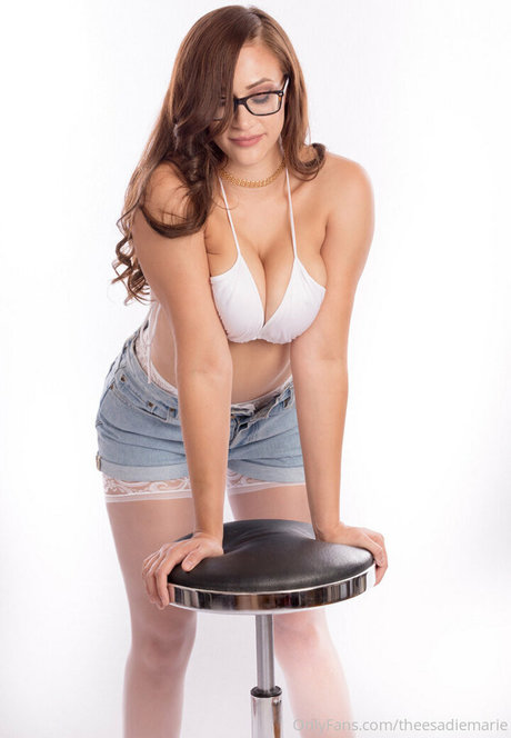 realriverbanks hot model pics