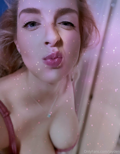 gfejayden model art gallery