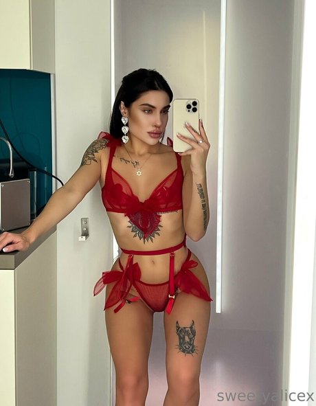 rebekkamo erotic actress img