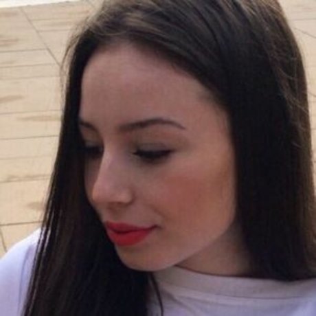 Bekescsabai Lanyok pretty model img