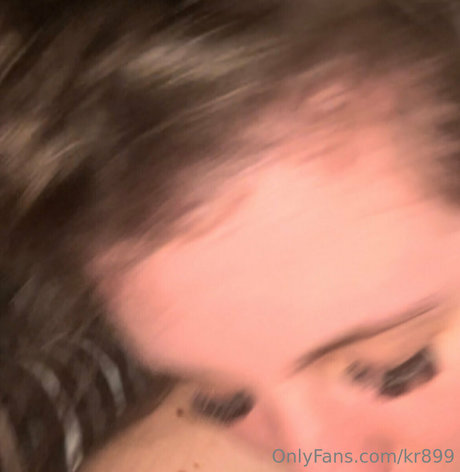 Katy Robertson model exclusive img