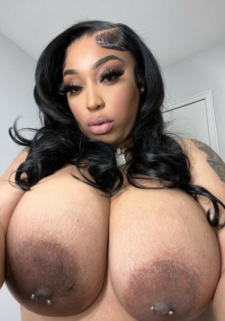 kinkykior nude actress archive