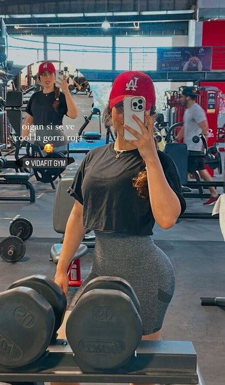 Sassi Z sexy star gallery