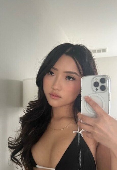 godessjny model sexy picture