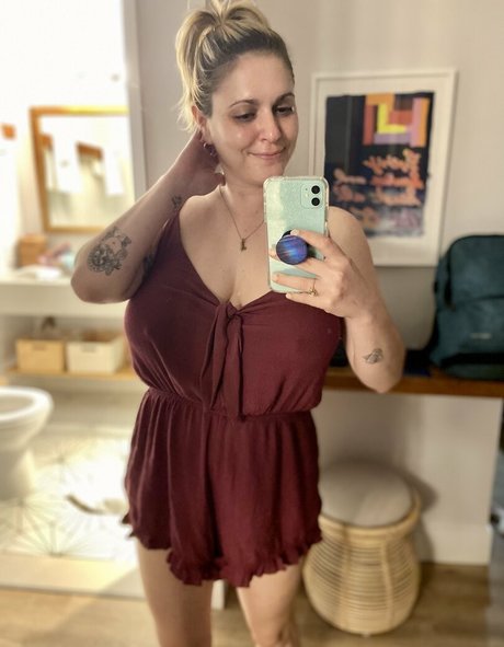 lindsaymariefelton model pretty images