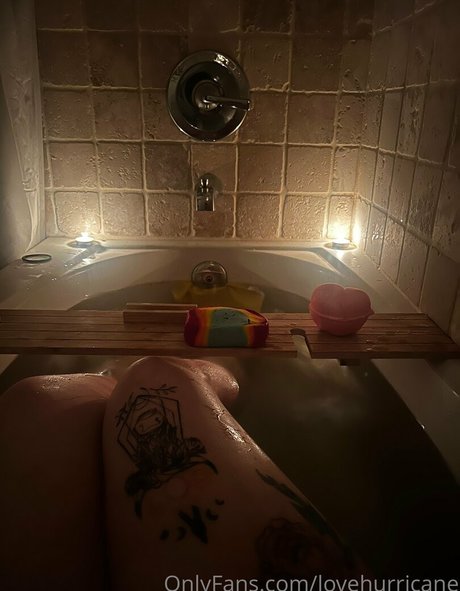 princessleiaher pornstar naked photo