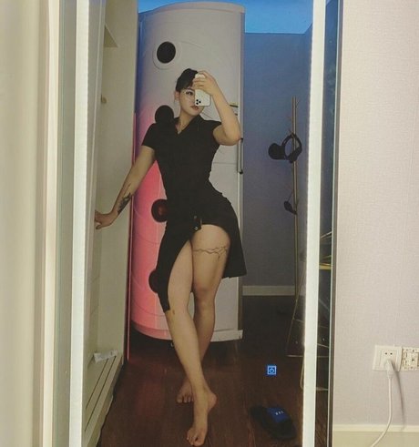 luankehui star adult photo