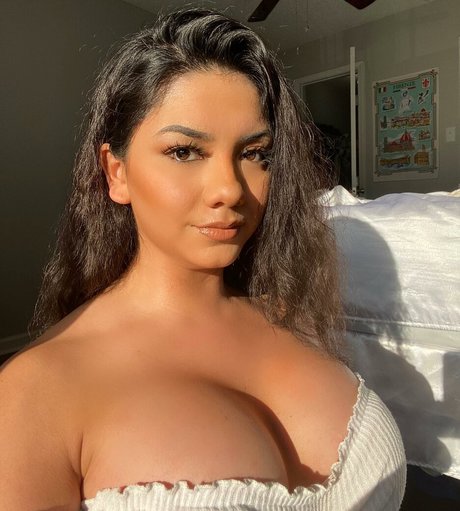 Candelaria pornstar top image