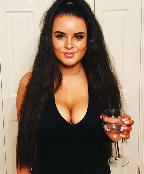 Kirsty Brittain pretty pornstar picture