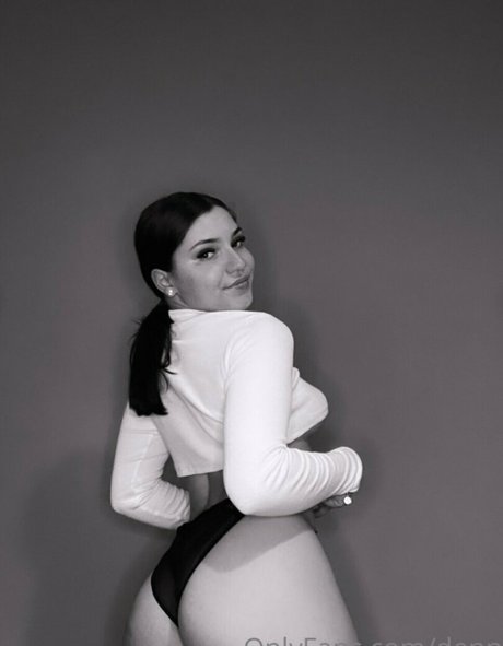 dny20 naked pornstar image