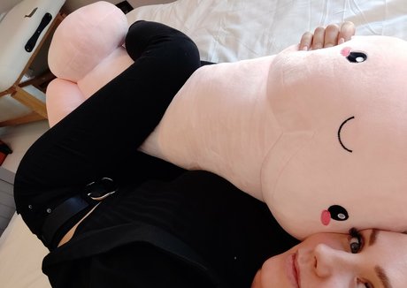 angielynxxx nude star image