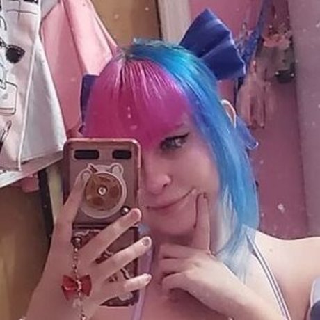 sleepy cuppie model nice image