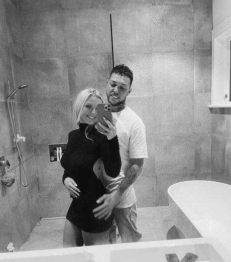 ellaredmond star naked pictures