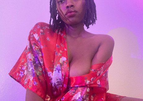 blackdelphine model best pic