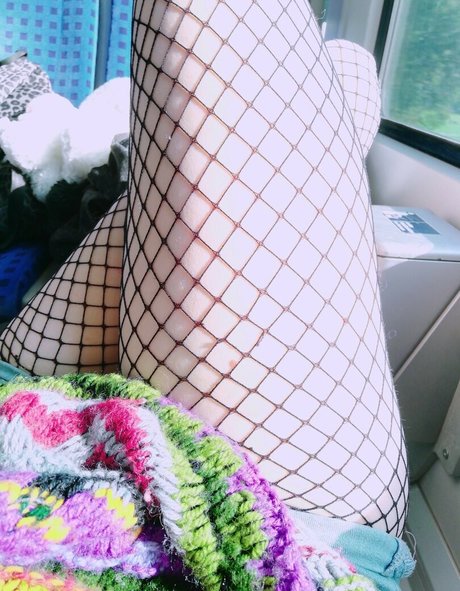 Id0lls xxx model image