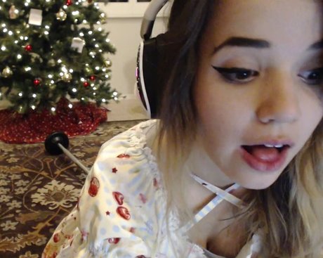 Deernadia star erotic image