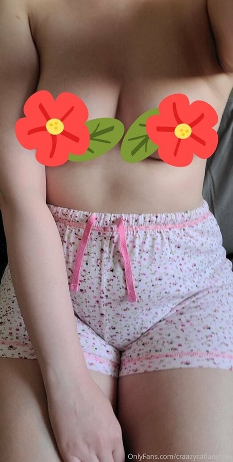 craazycatladyfree star nude images