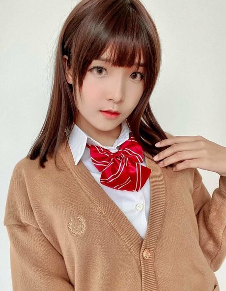 pikiichu hot star image