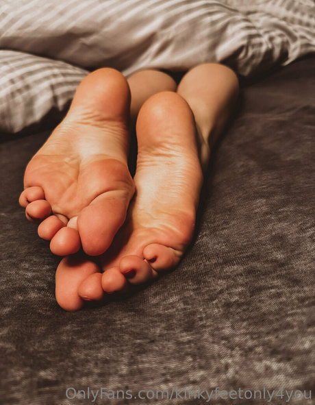 kinkyfeetonly4you model nice gallery
