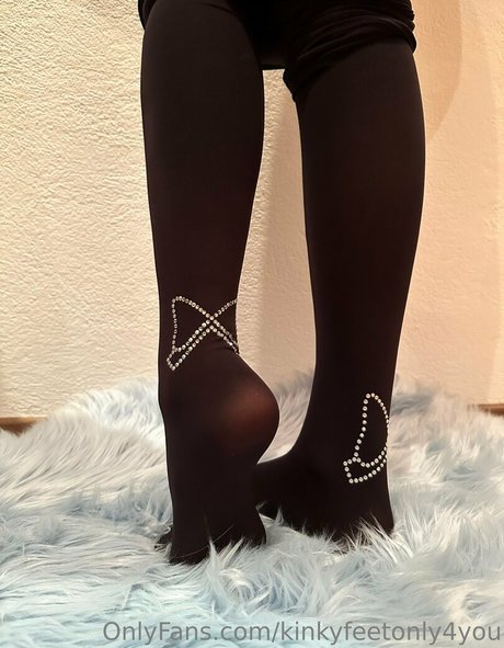 kinkyfeetonly4you star porn galleries