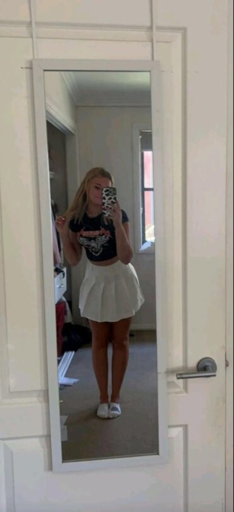 Rory Eliza high quality star image