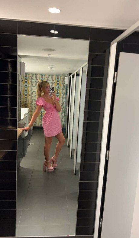 Rory Eliza perfect actress photo