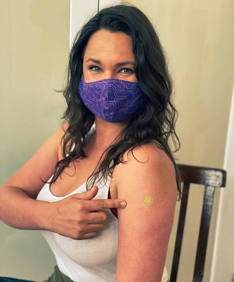 Rae Johnston pornstar gallery