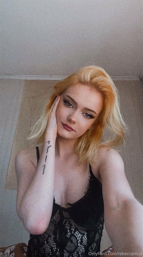 rebecccamua star hot gallery