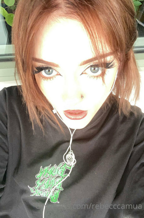 rebecccamua erotic actress pics