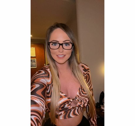 Sophie Defoe pornstar xxx images