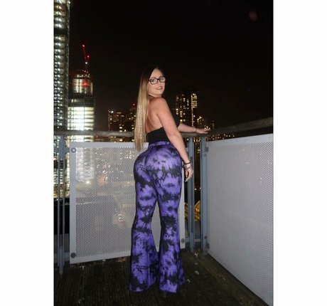 Sophie Defoe pretty star pics