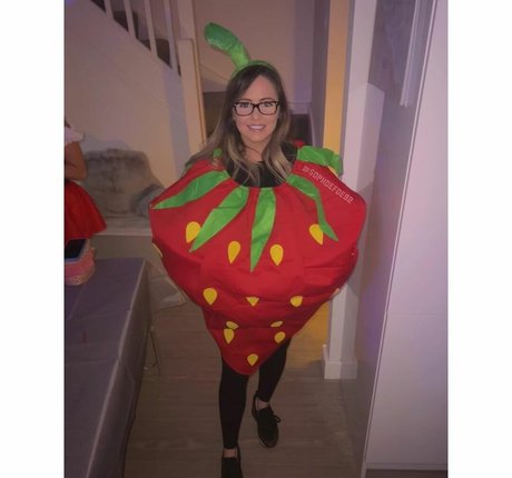 Sophie Defoe pornstar top img