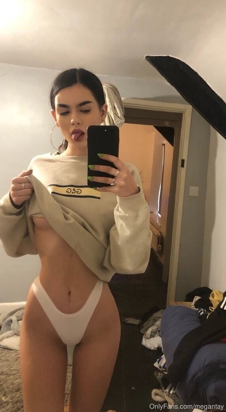 Megtayo top model photo