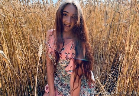 mashacutie free actress photo