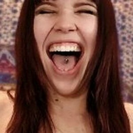 her name is ak nude model galleries