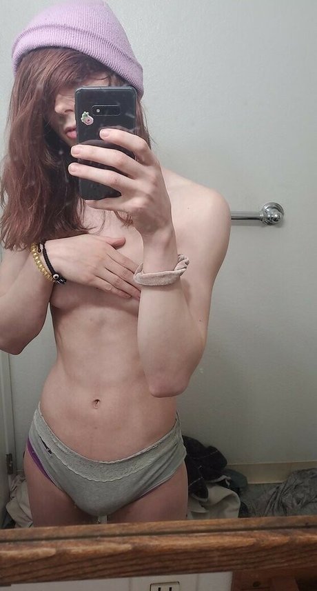 RainieBun high quality model images