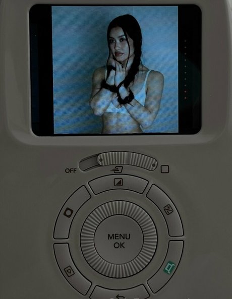 Elaine Thi model best img