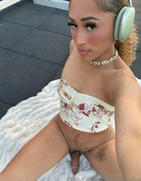 bvncaaa art actress image