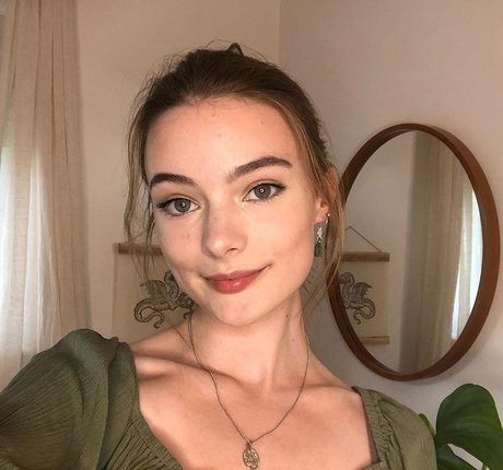 Delicate ASMR hd pornstar pictures