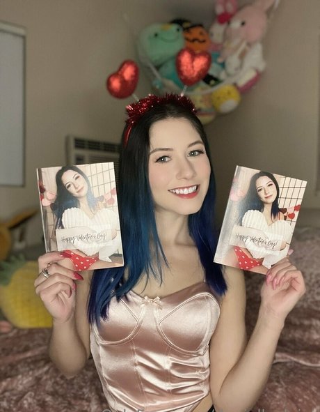 daniellaclaire star img