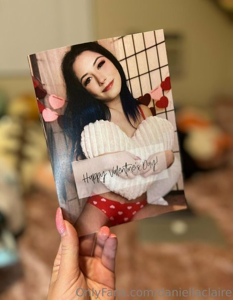 daniellaclaire pretty actress photo