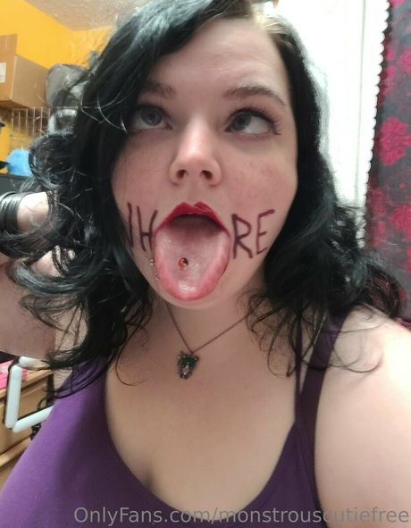 monstrouscutiefree sex pornstar image