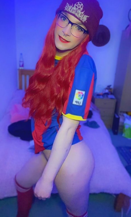 eevie chan model exclusive pics