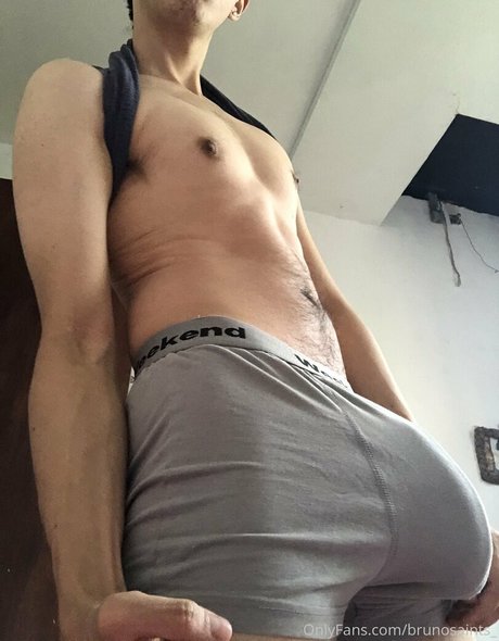 brunosaints_ naked model gallery